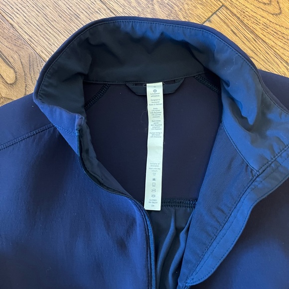 Lululemon lightweight jacket - Picture 2 of 3